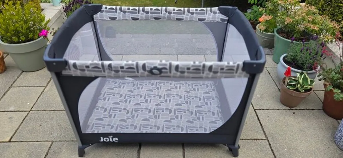 Travel cot - Image 3