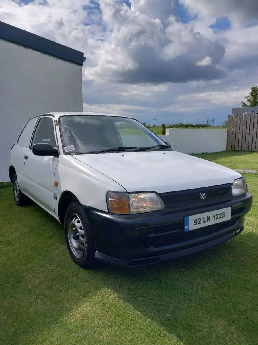 Toyota starlet van - Image 3
