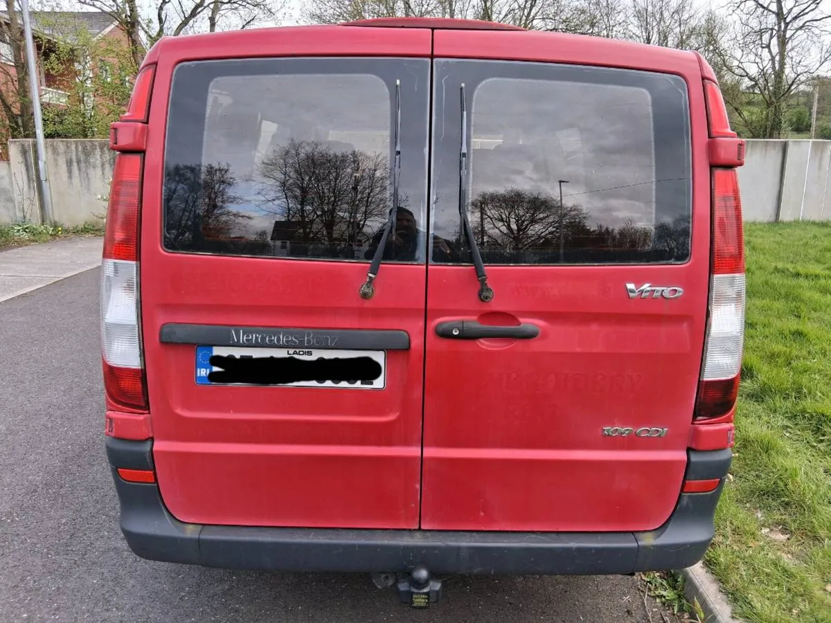 Mercedes Vito Crew Cab - Image 4