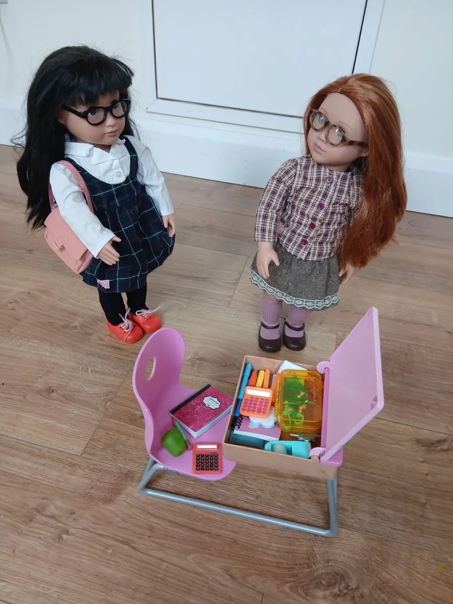 Our Generation dolls and school desk - Image 1