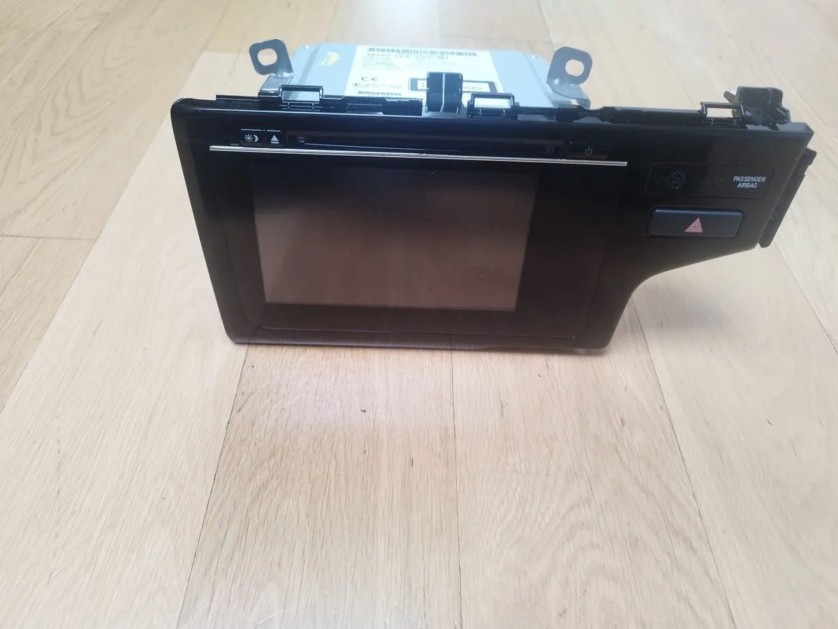 Car radio - Image 2