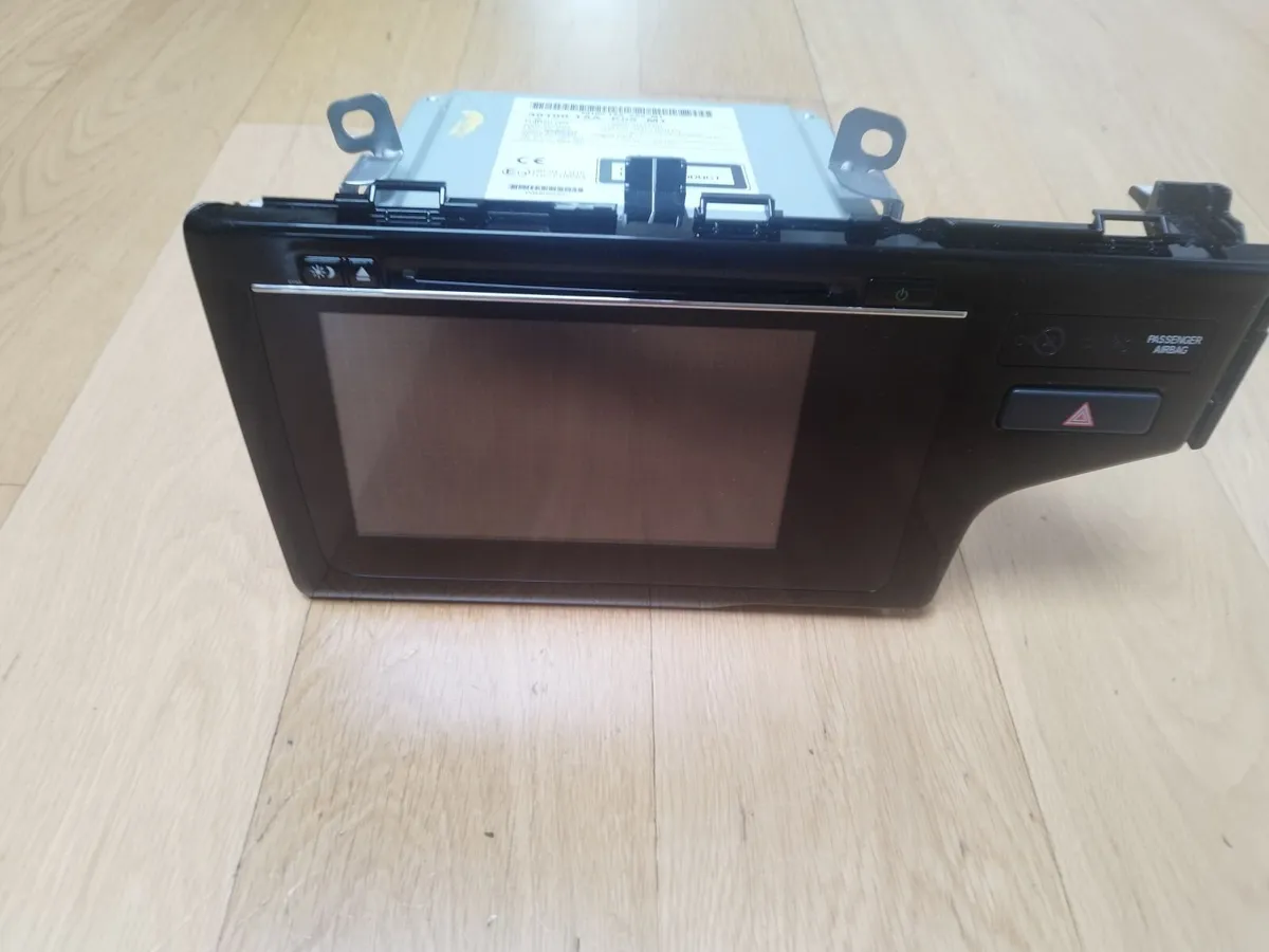 Car radio - Image 4