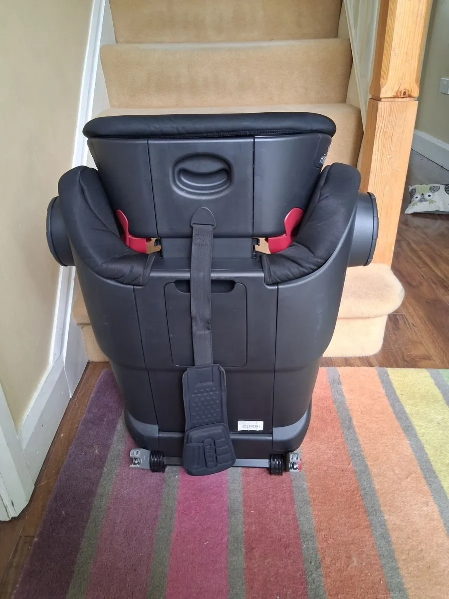 Kid's Car Seat - Image 2
