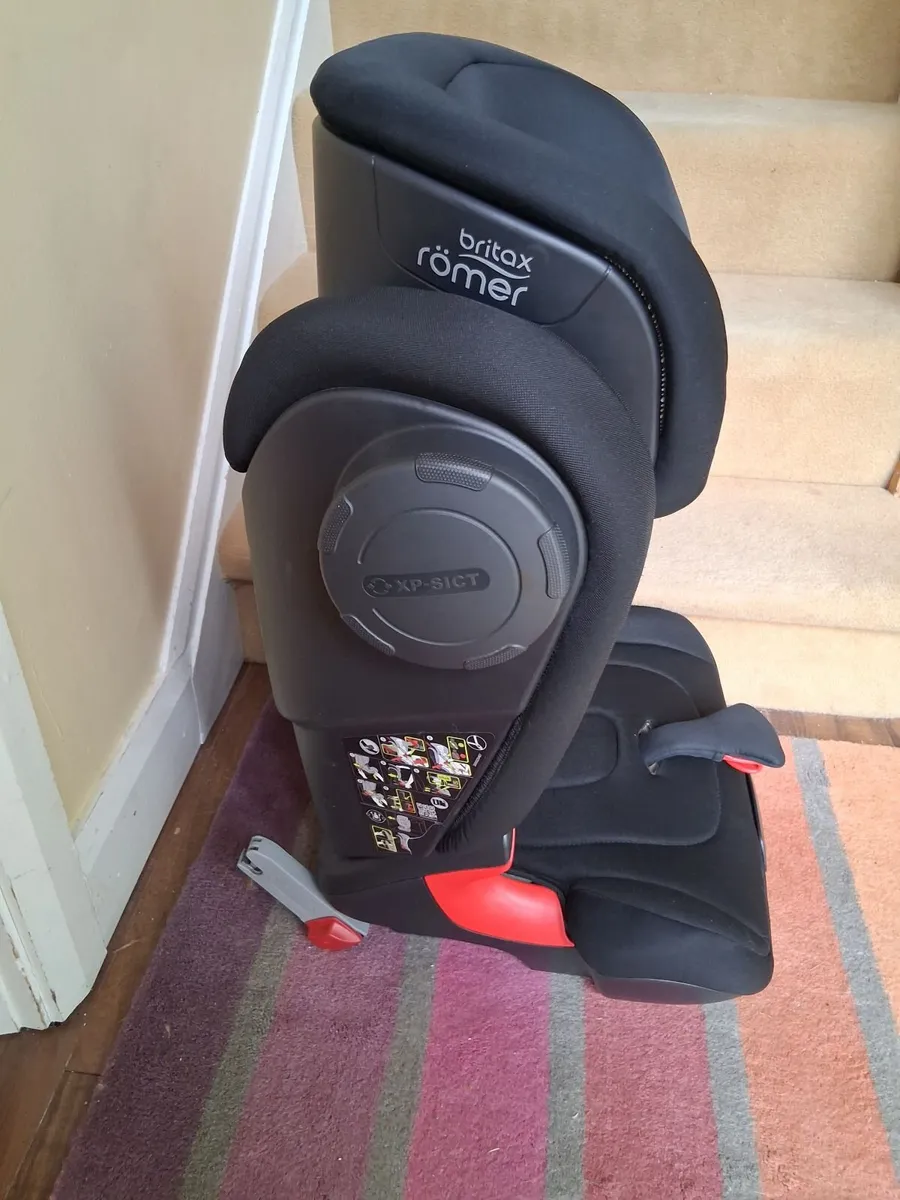 Kid's Car Seat - Image 3