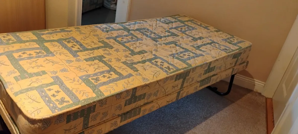 Bed - Image 4