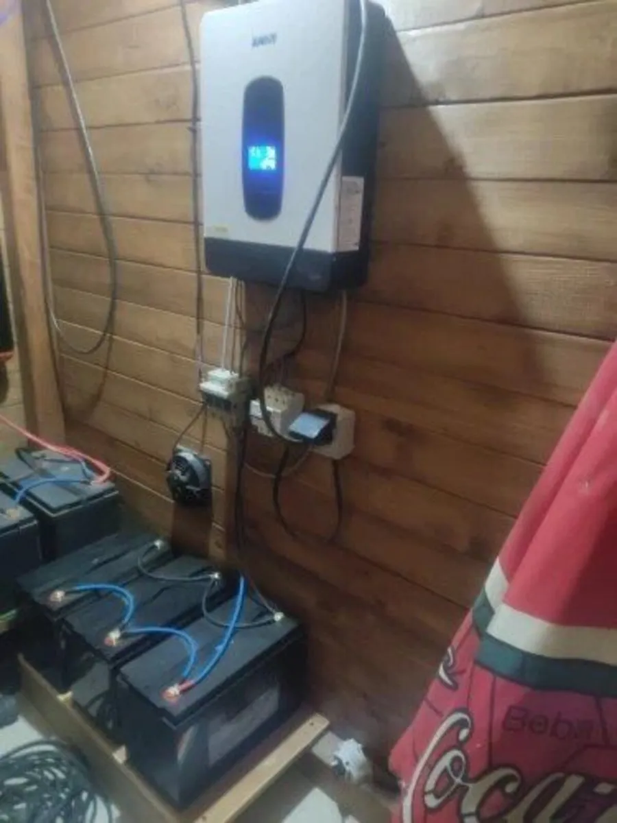 Hybrid Solar Inverter 1.8KW 12V Pure Sine Wave - Image 1
