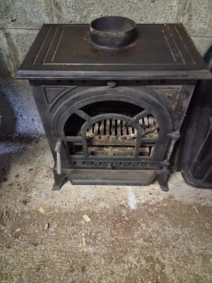 Small Stove - Image 1