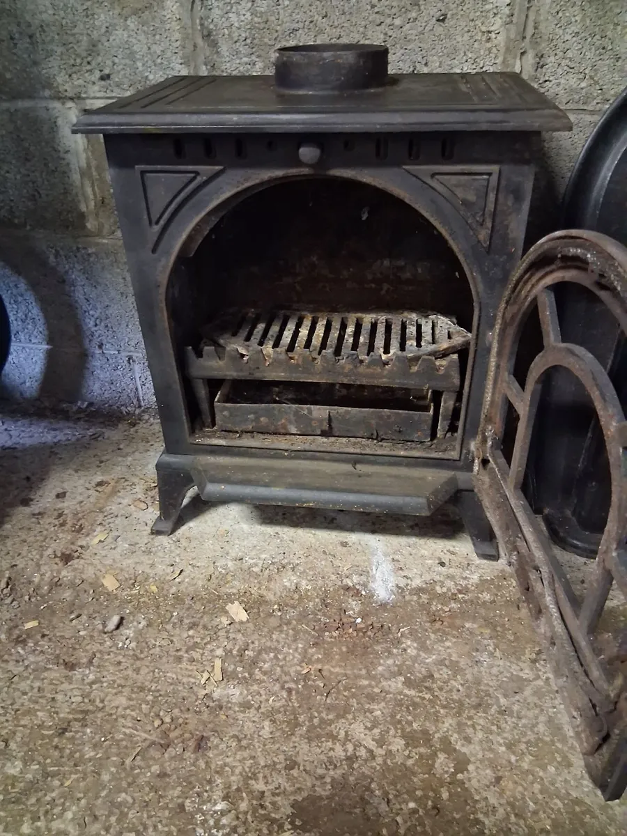 Small Stove - Image 2