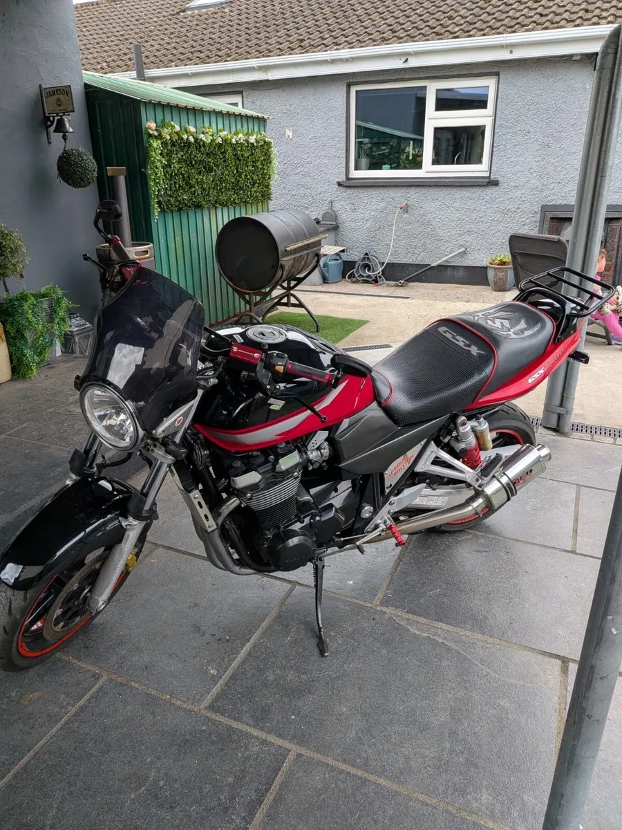 Suzuki GSX 1400 - Image 1