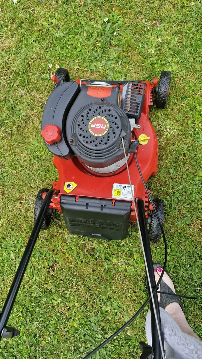 Push Lawnmower - Image 3