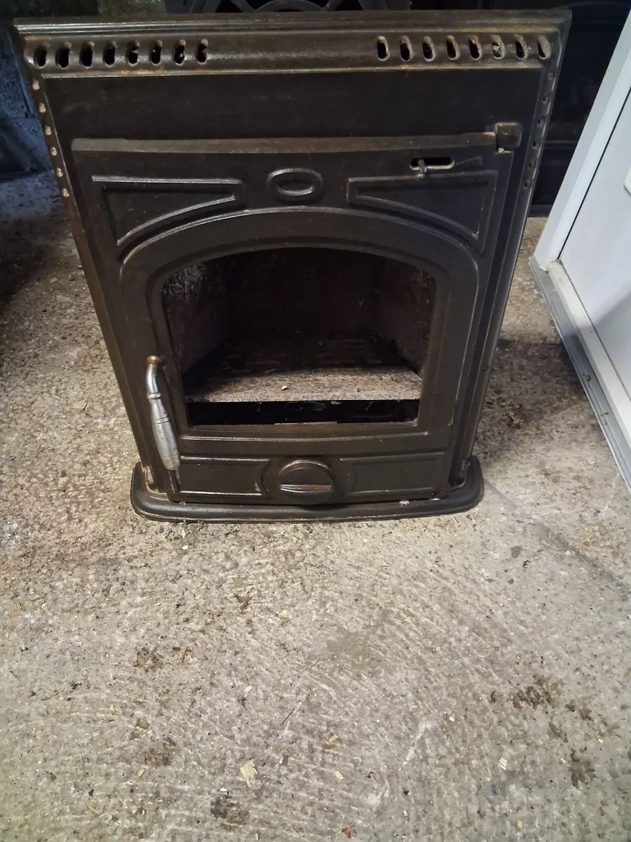 Insert stove - Image 1