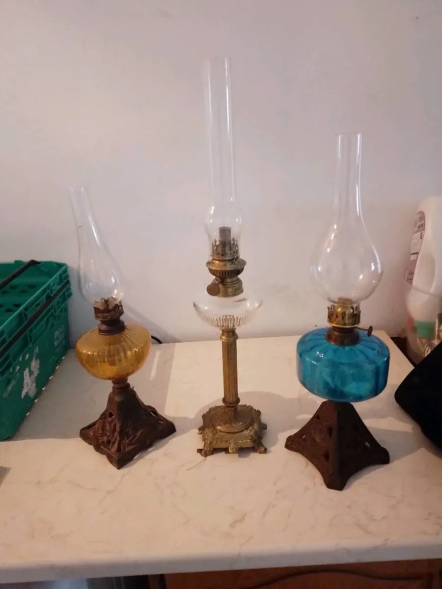 3 old oil lamps - Image 4