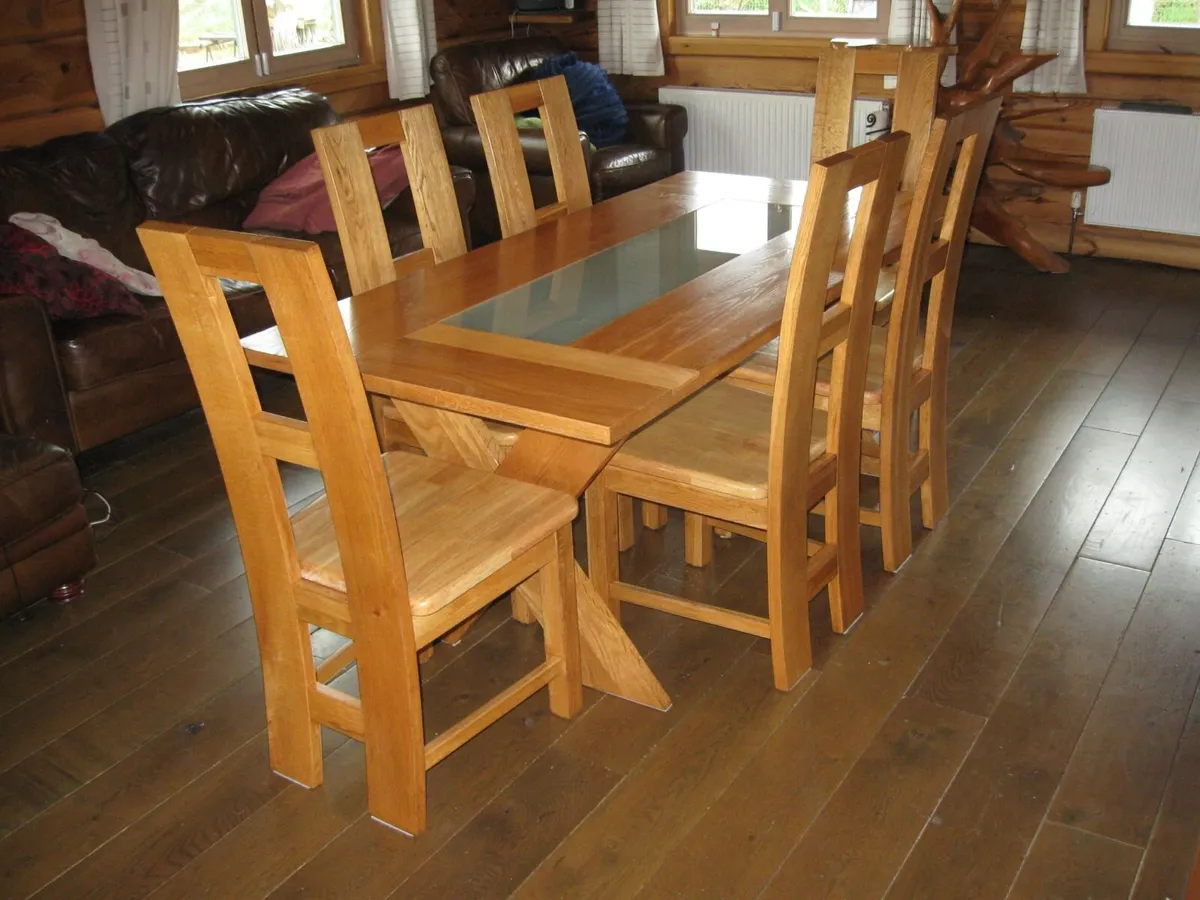 table and chairs - Image 1