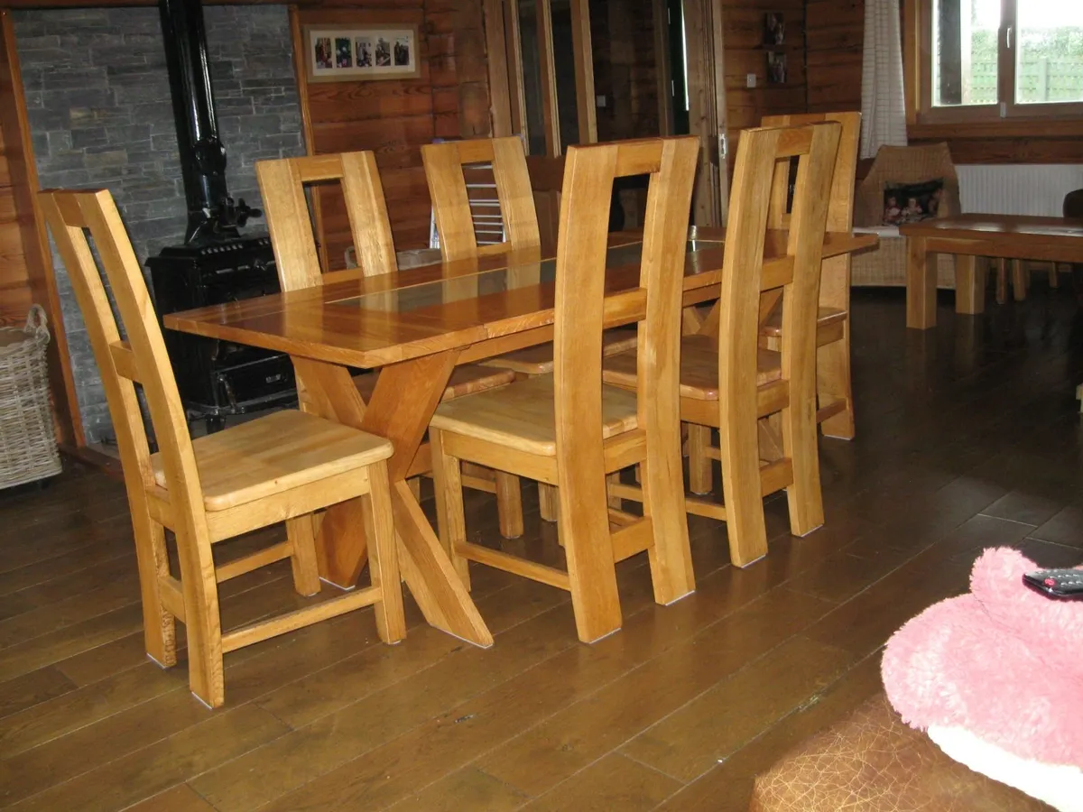 table and chairs - Image 2