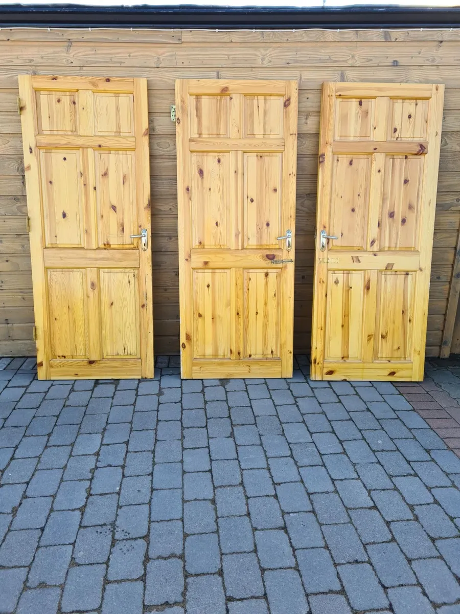 6 x solid pine internal doors