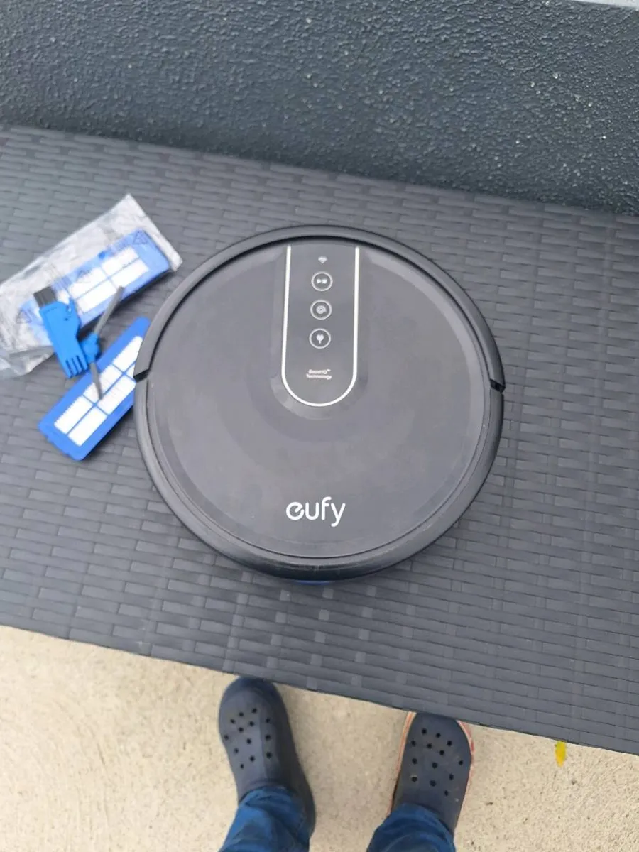 Robot vac - Image 4
