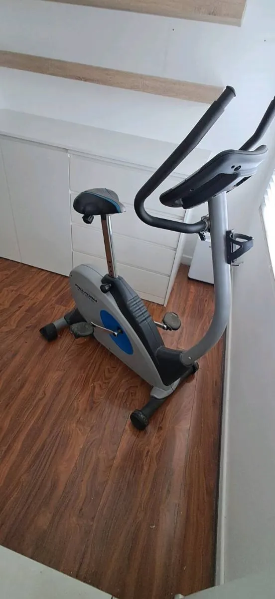 Exercise bike - Image 1