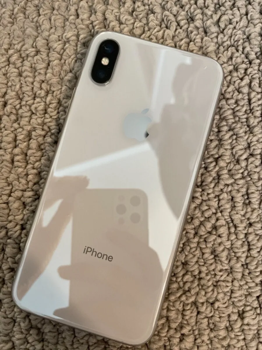iPhone X unlocked - Image 2