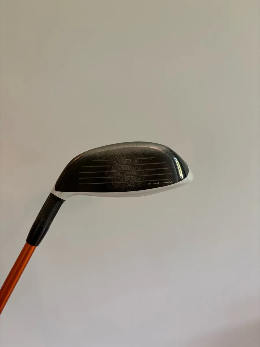 Taylormade sim 2 max 3 wood - Image 2