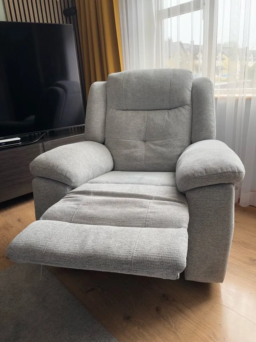 sofa - Image 4