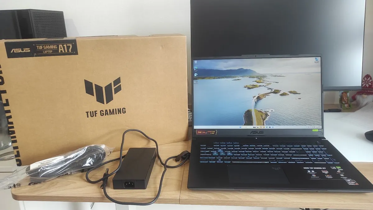 ASUS TUF A17 RTX 4060 Ryzen 7 – Like New - Image 2