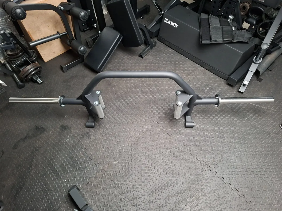open hex bar / rogue axle bar / ez curl bar - Image 1