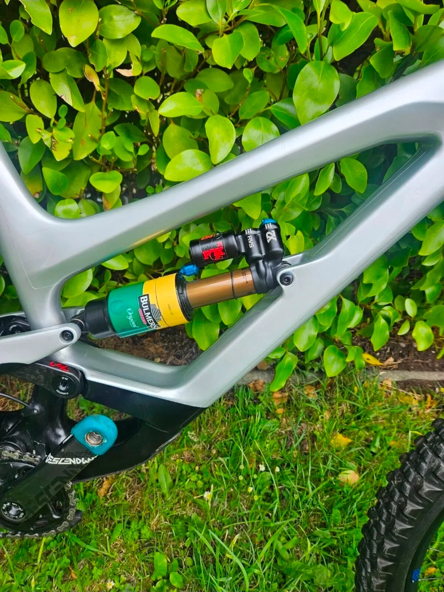 Mountain bike - Image 3