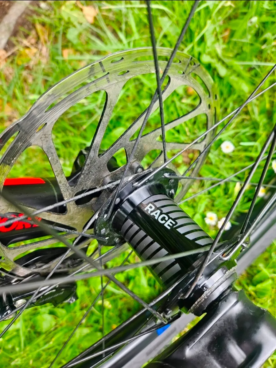 Mountain bike - Image 4