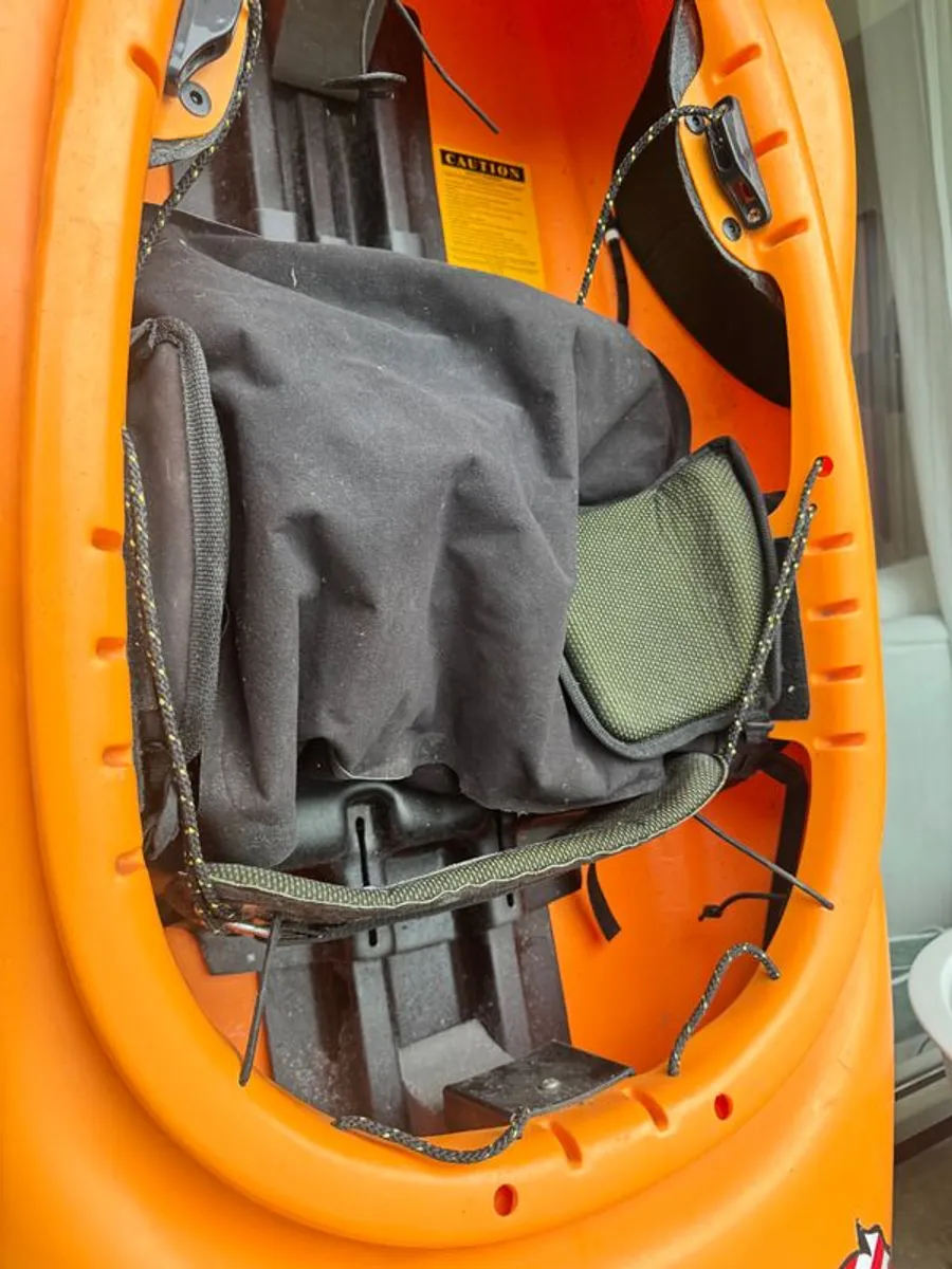 Jackson Kayak - Whitewater Playboat - Great condition - Image 3