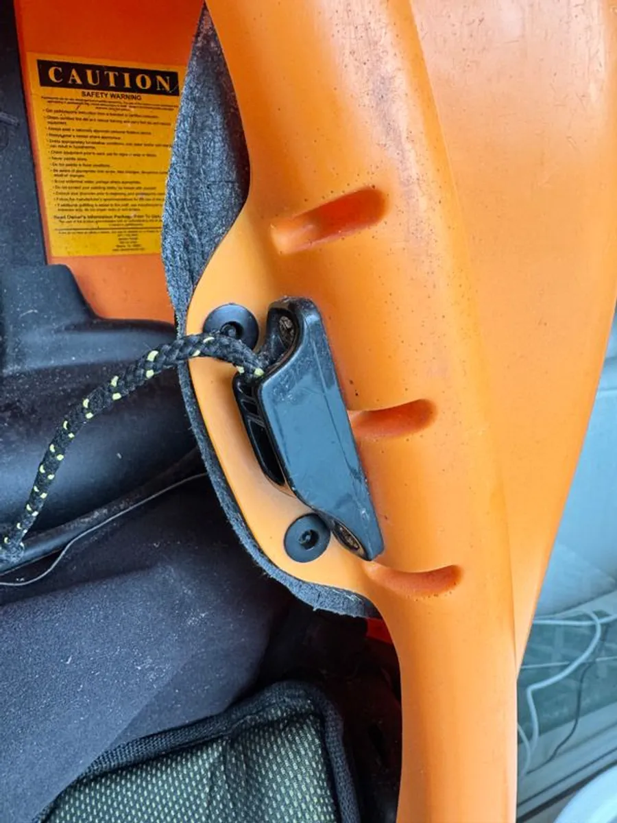 Jackson Kayak - Whitewater Playboat - Great condition - Image 4
