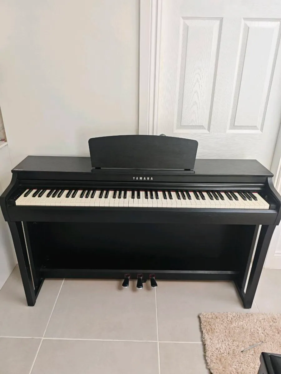 Digital piano - Image 1