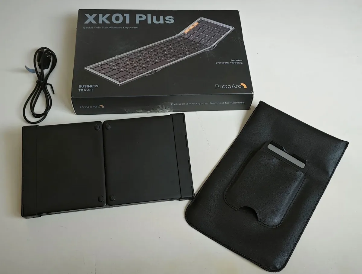 ProtoArc Backlit Foldable Keyboard, XK01 Plus - Image 2