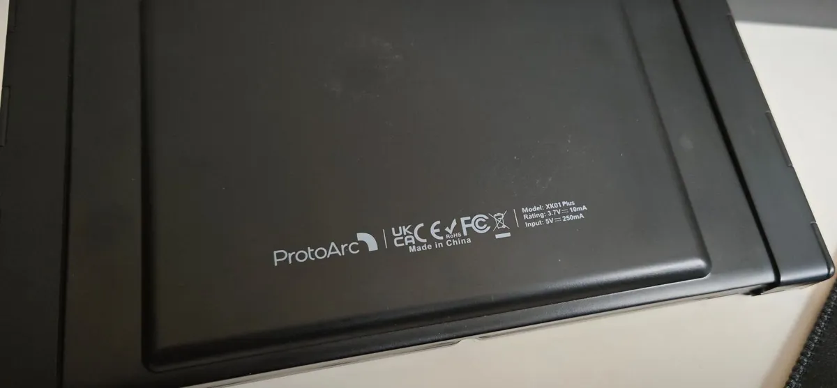 ProtoArc Backlit Foldable Keyboard, XK01 Plus - Image 3