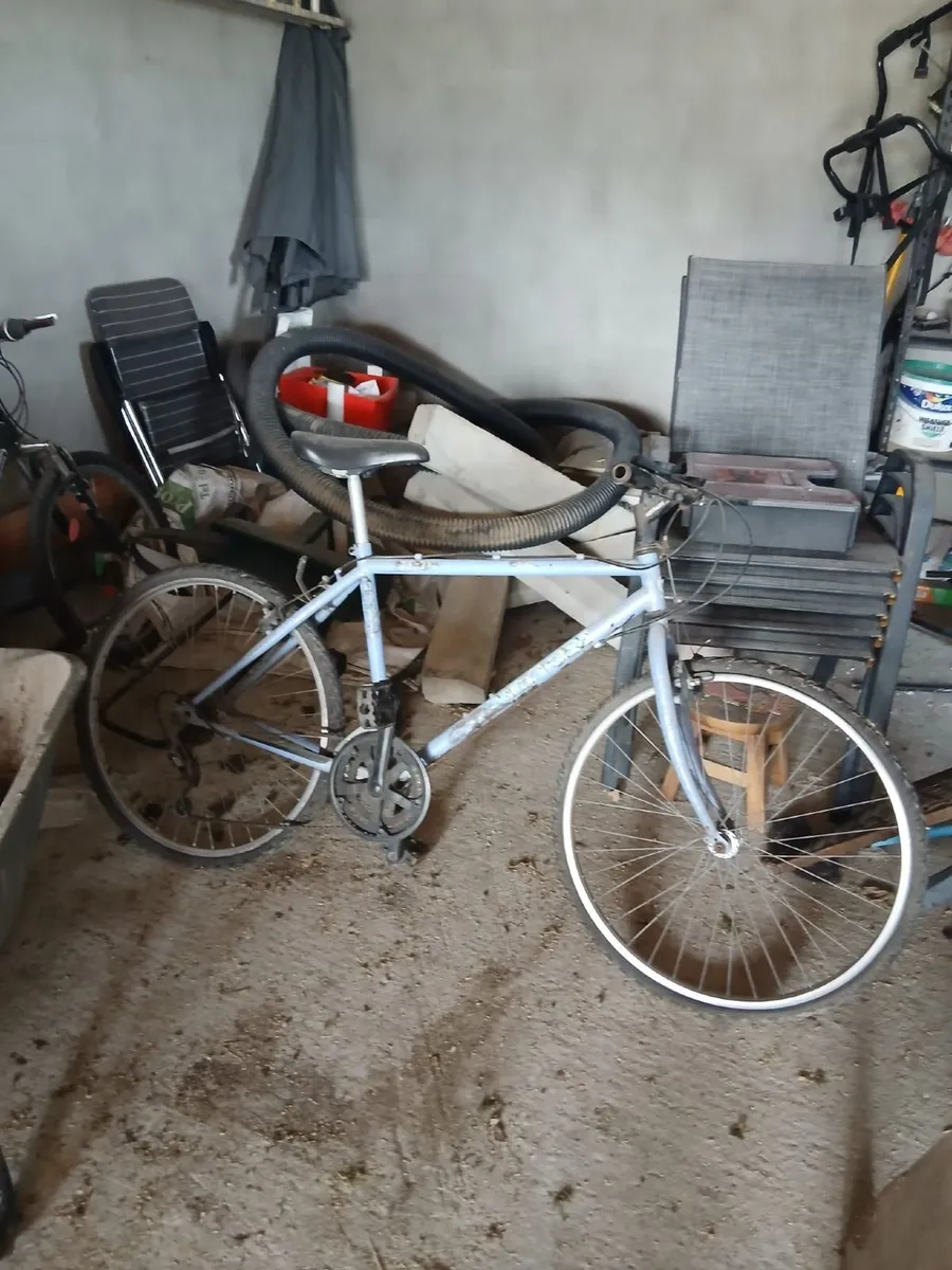 2 x bikes - Image 4