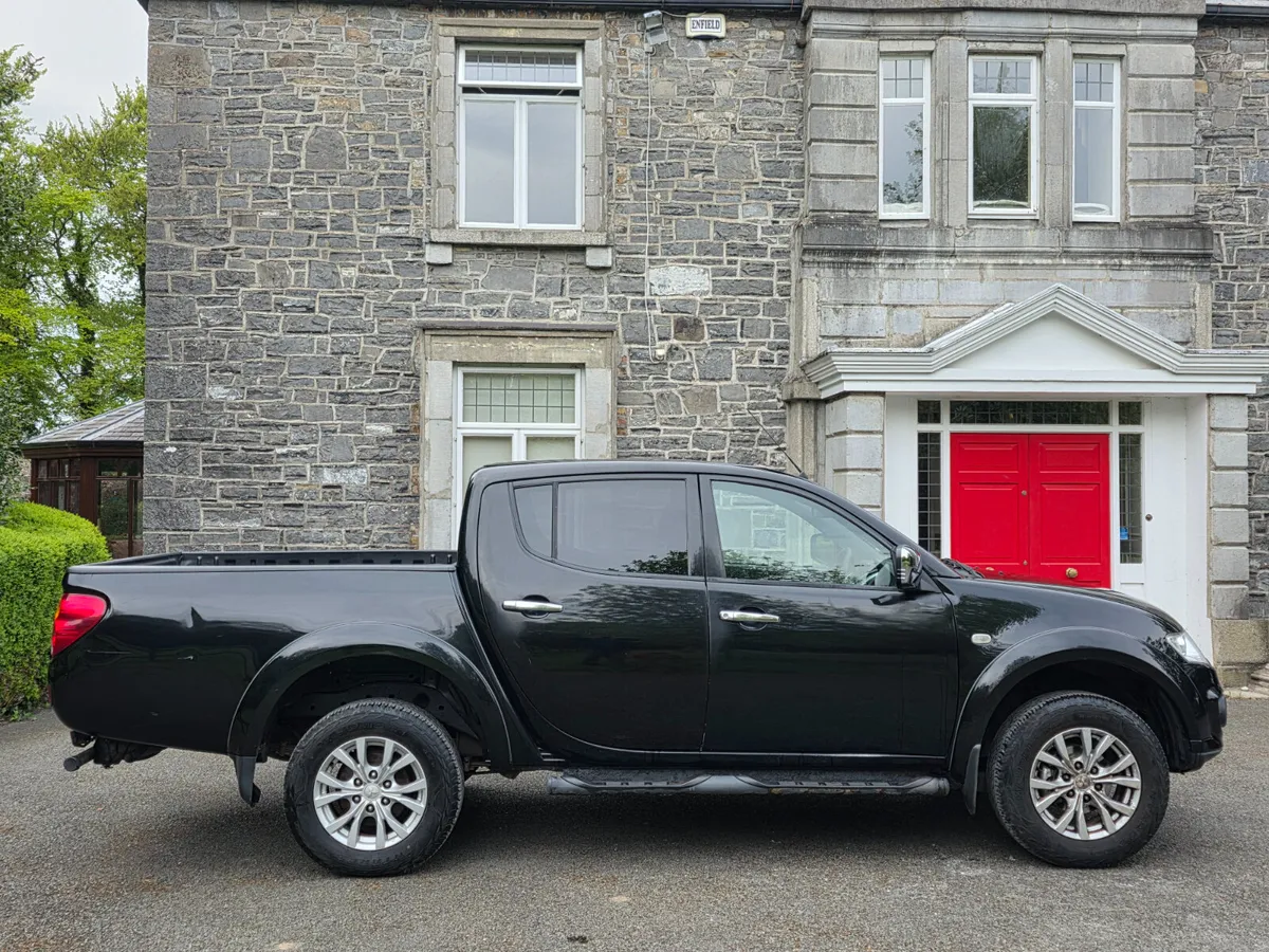15 Mitsubishi L200 Challenger 2.5 New Doe - Image 2
