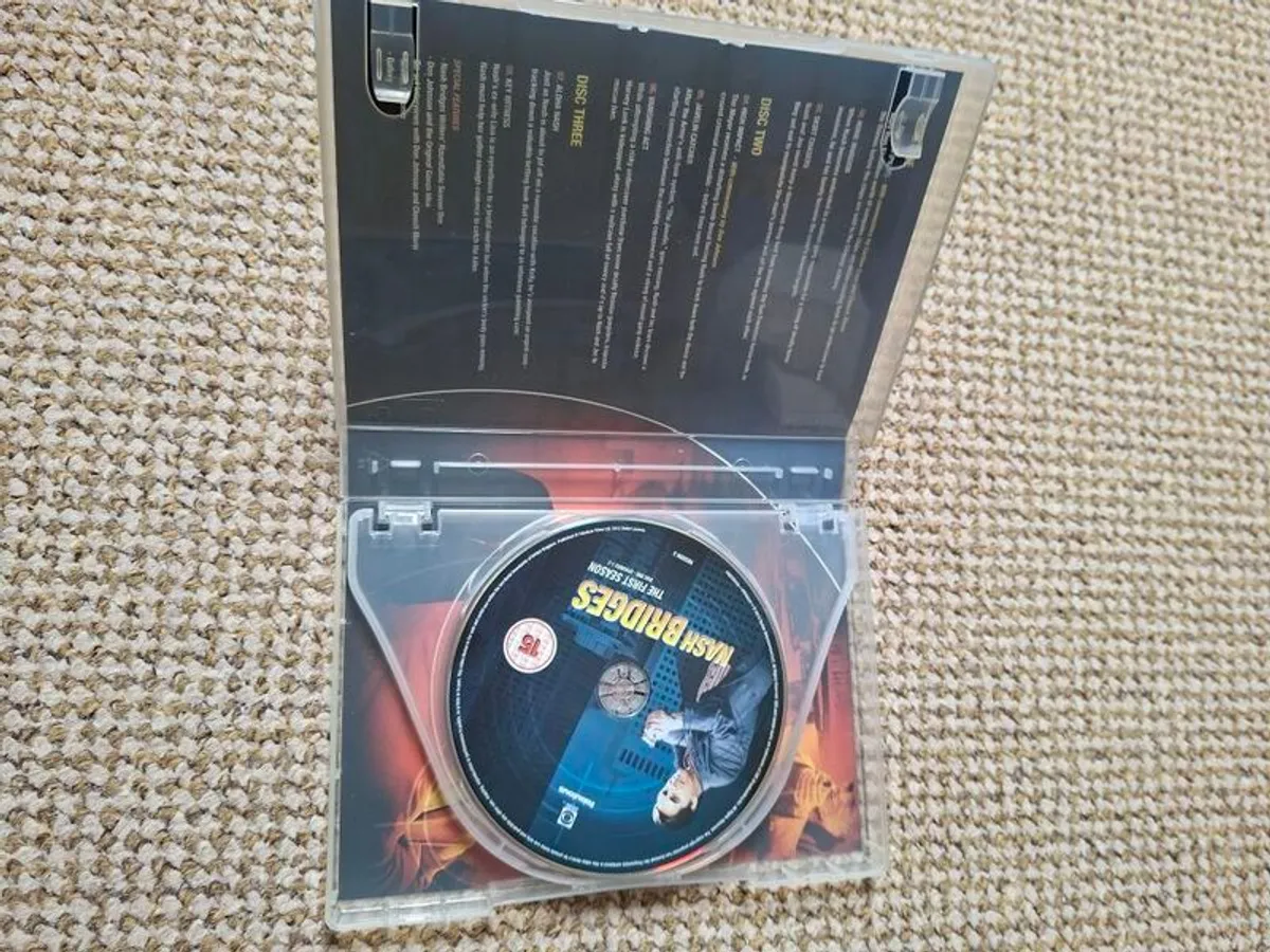 Various dvds (region 1,2 and 0) some rare, cds, boxsets - Image 4