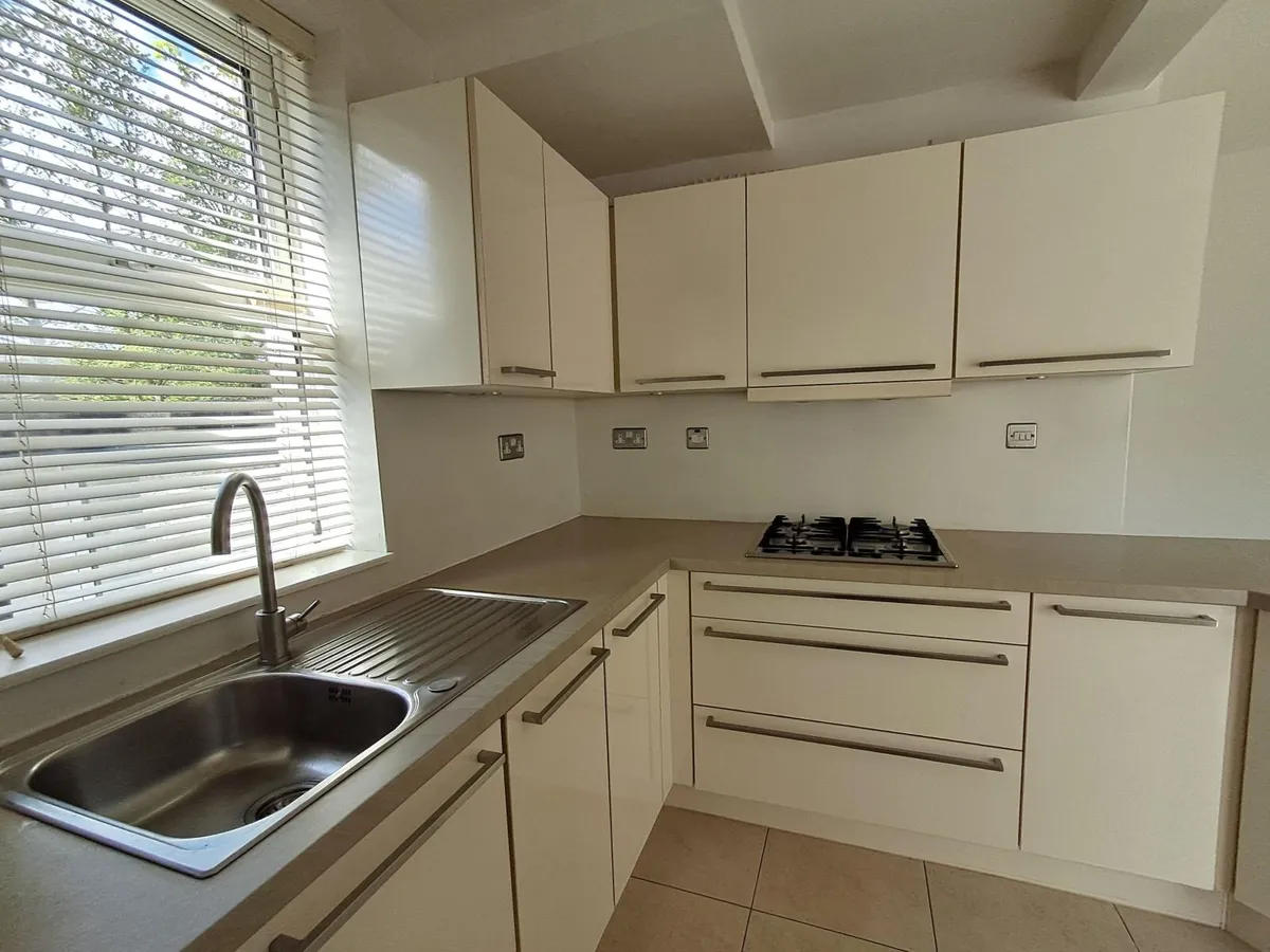 Complete KUBE Fitted Kitchen & Appliances - Image 2