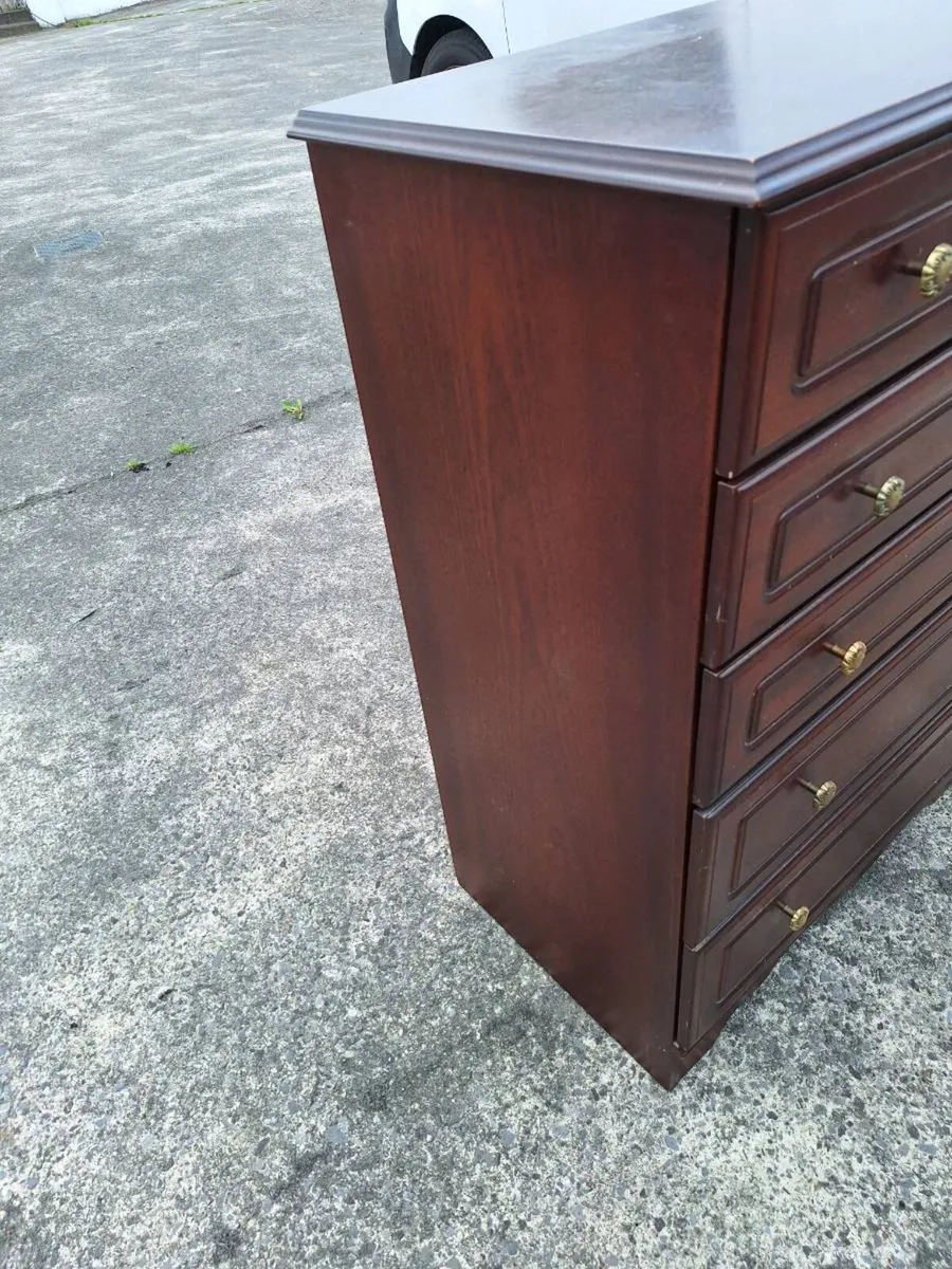 Beautiful vintage Rossmore chest of drawers - Image 3