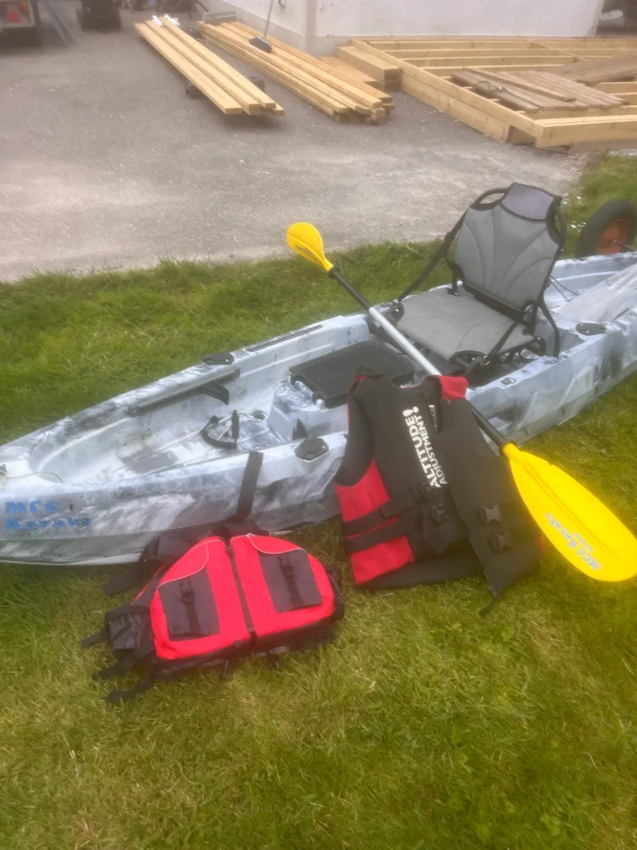 Kayak - Image 2