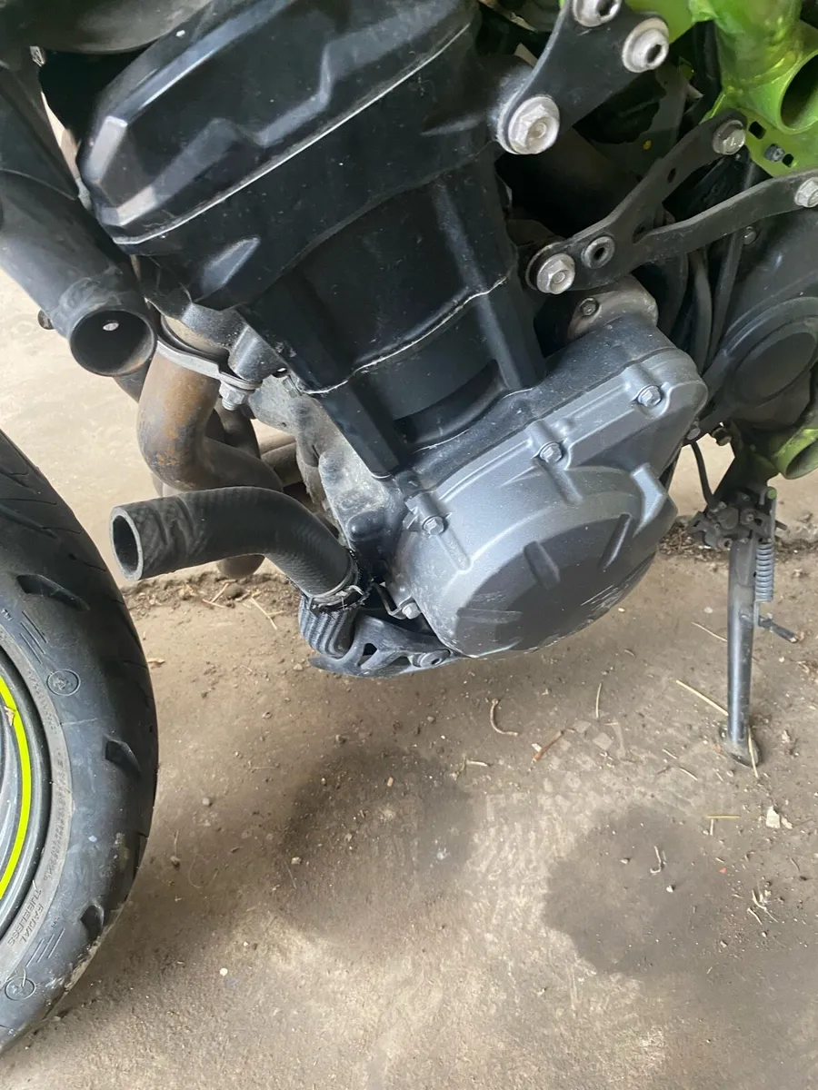 Z900 2017 engine for sale  also zrx1200 parts - Image 2