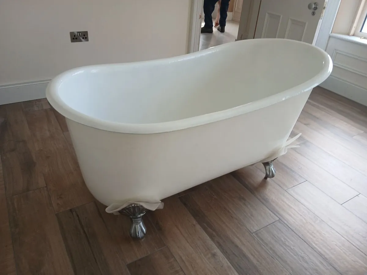 Cast iron bath brand new - Image 4