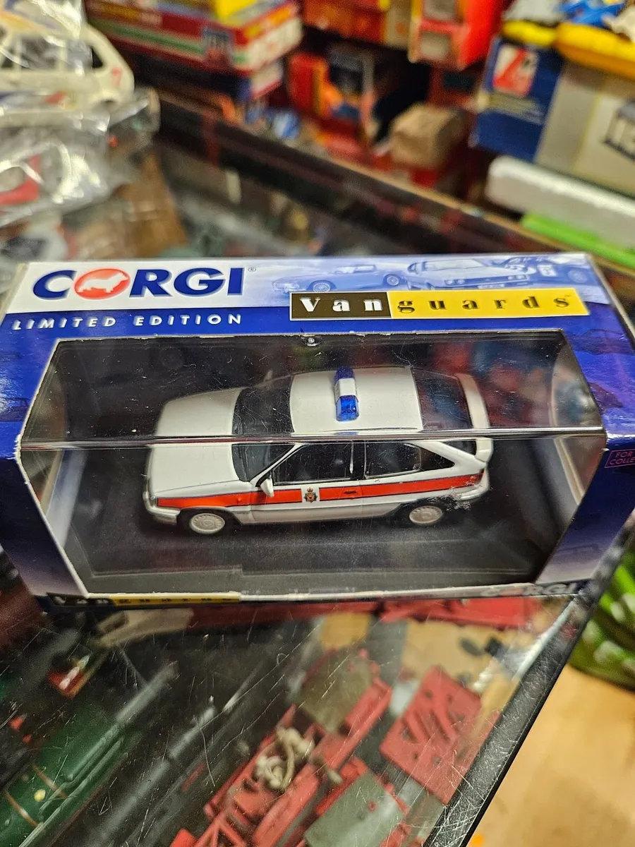 Corgi Police Car - Image 2