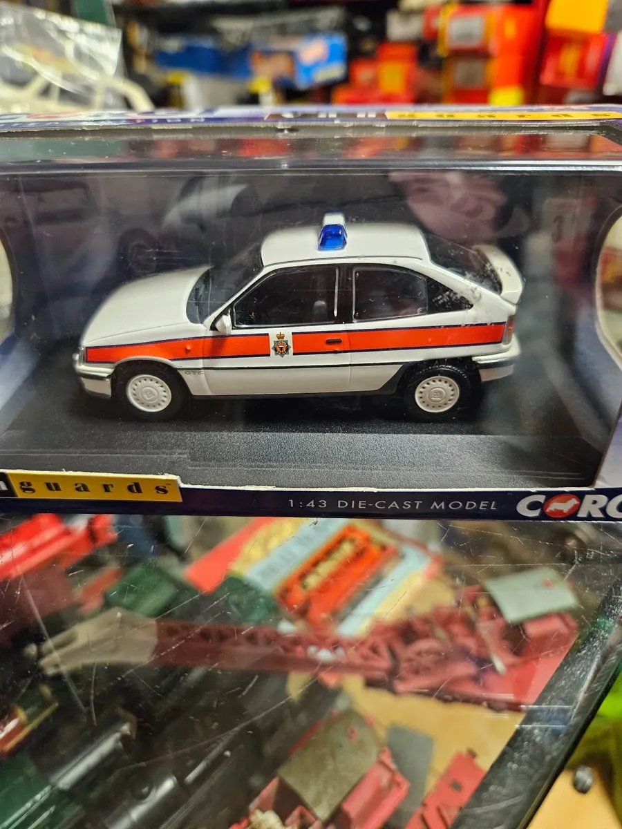 Corgi Police Car - Image 3