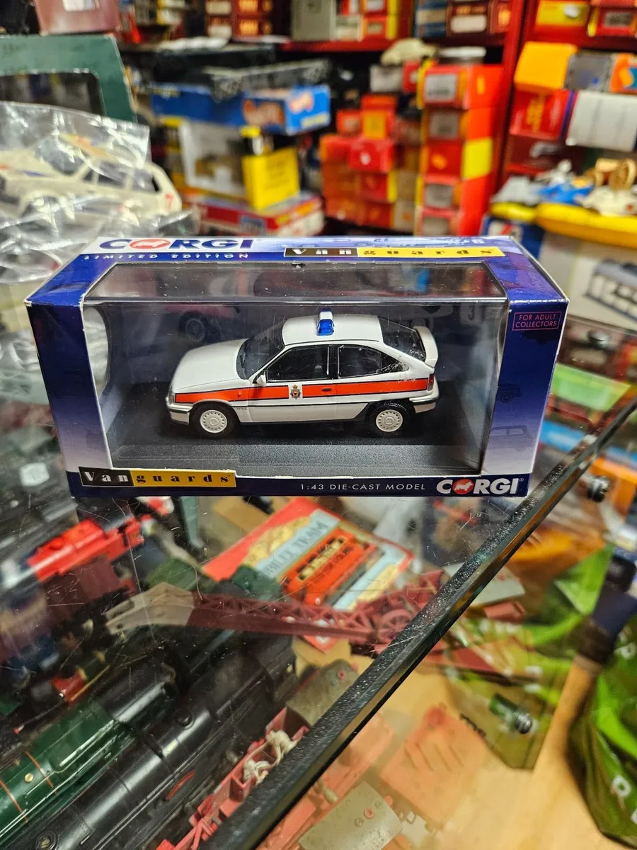 Corgi Police Car - Image 1