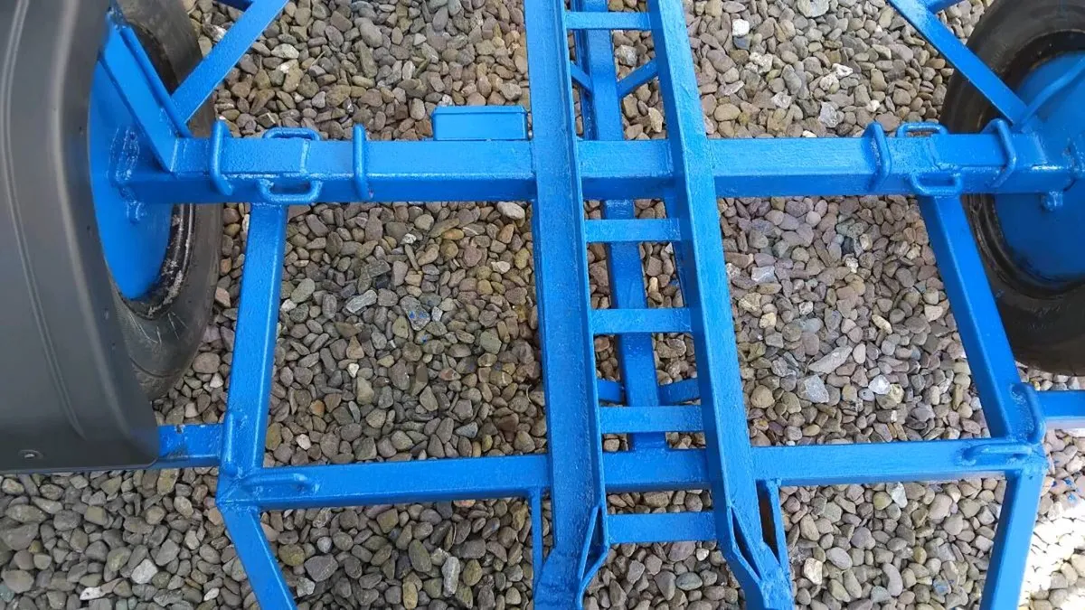M/C Trailer - Image 4