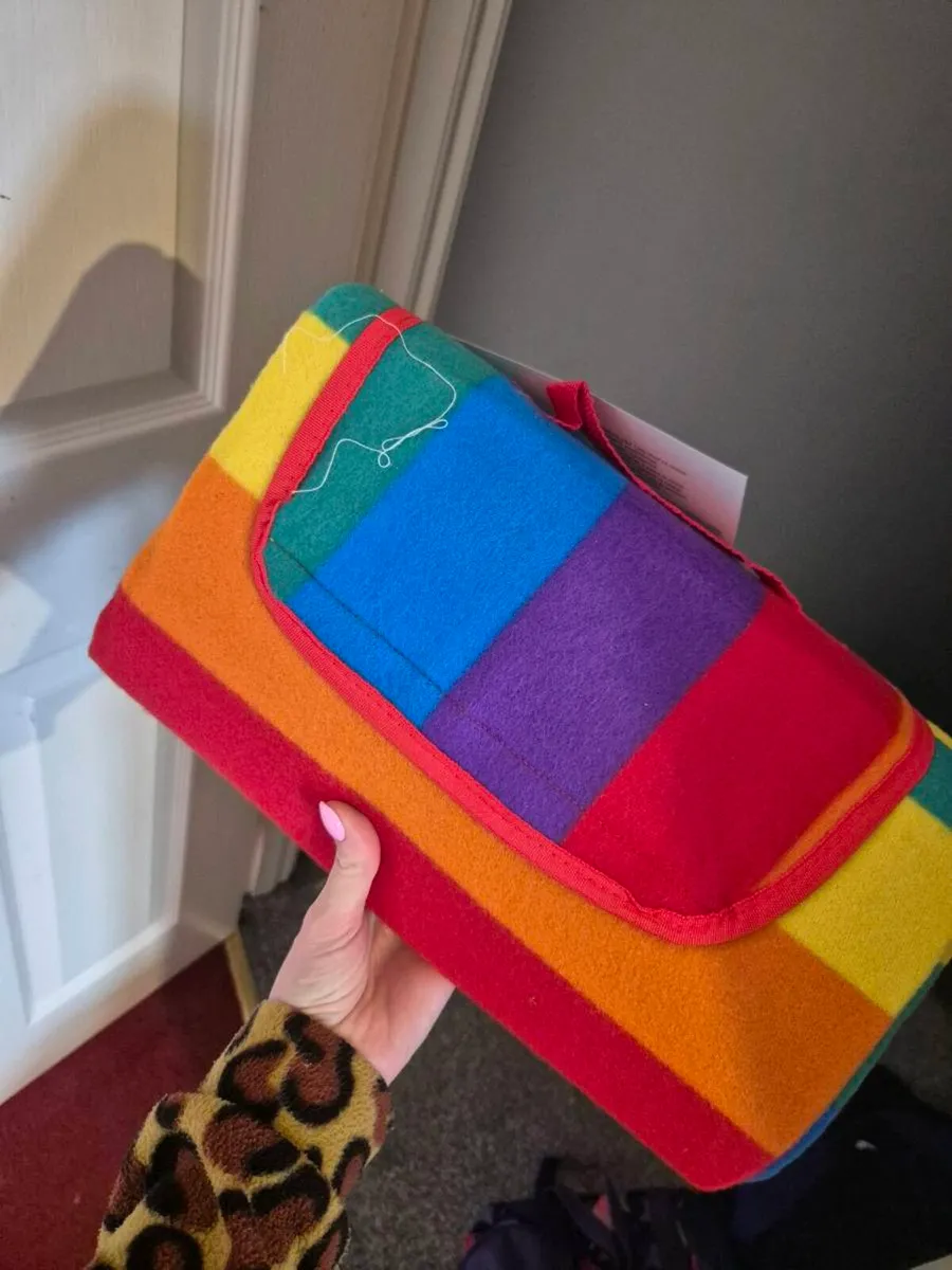 Pride picnic blankets - Image 2