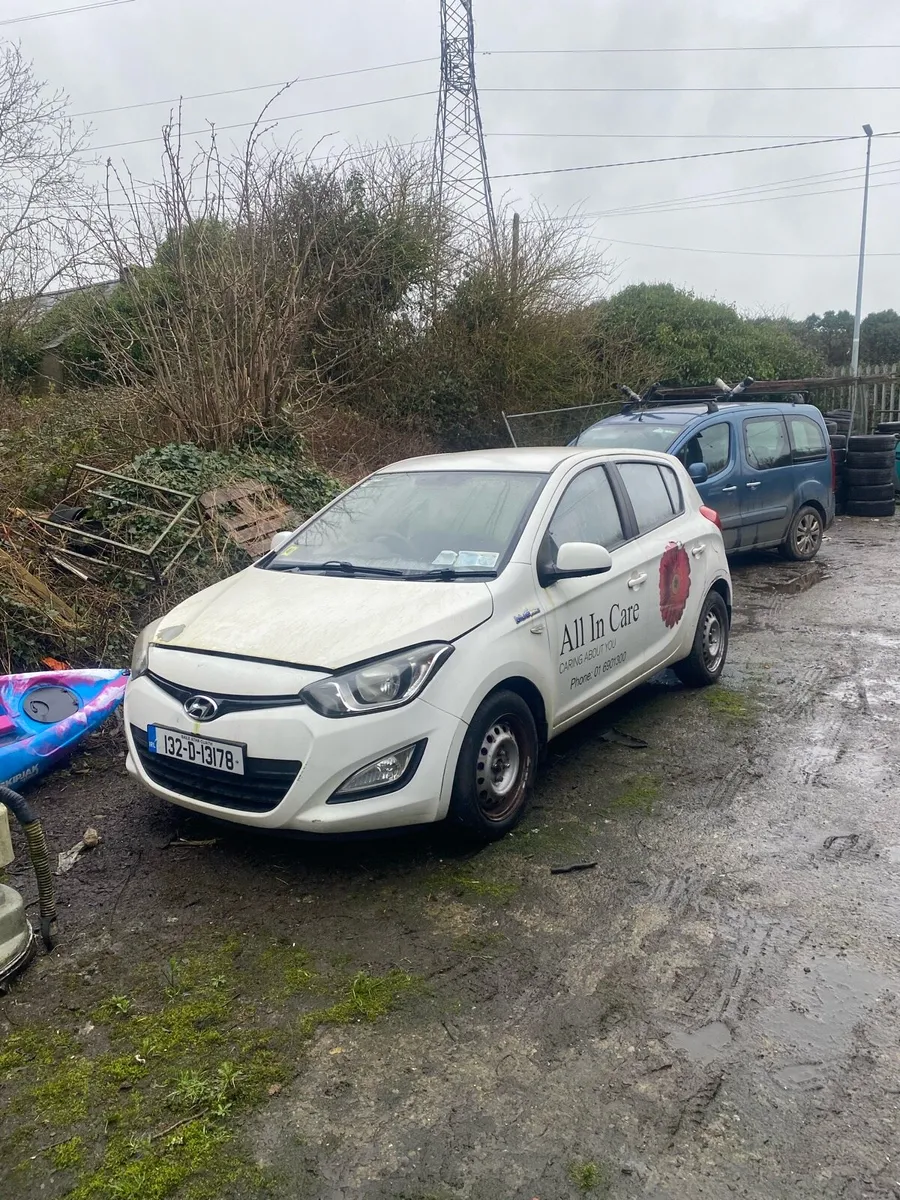 Huyndai i20 (For parts)
