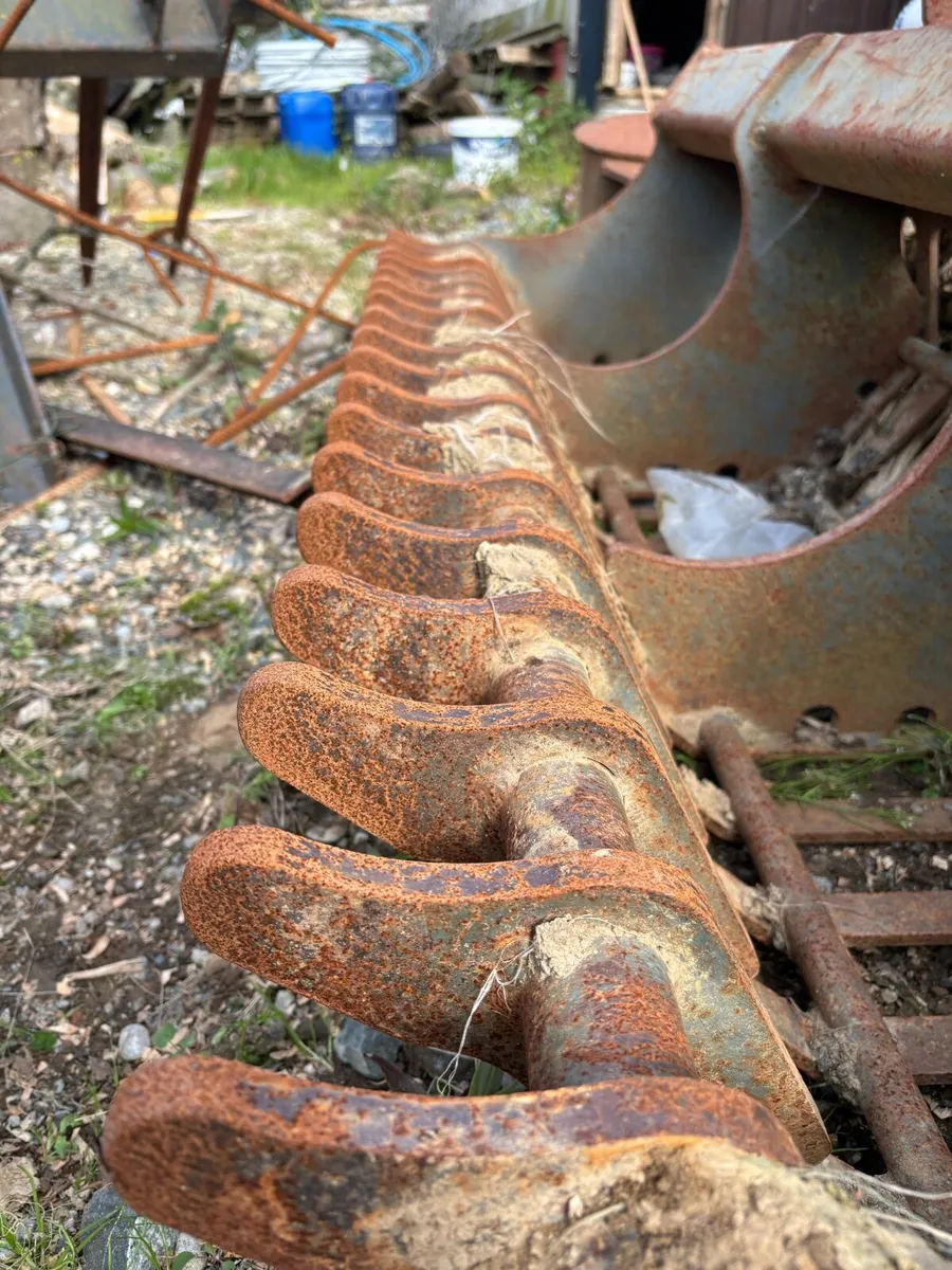Rake bucket - Image 1