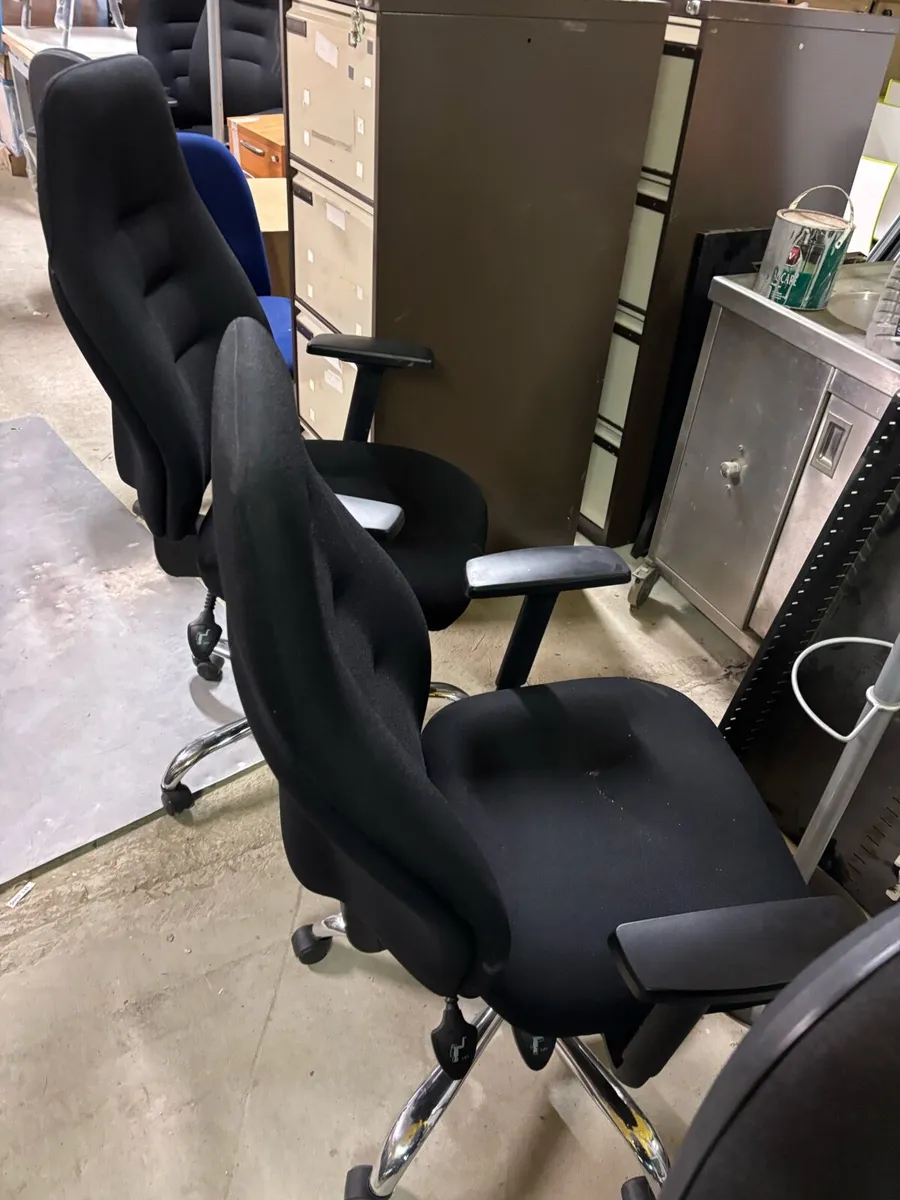 Managers high back chair - Image 3