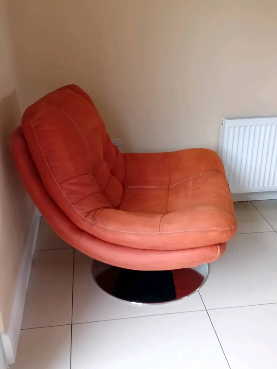 Swivel chair orange - Image 1
